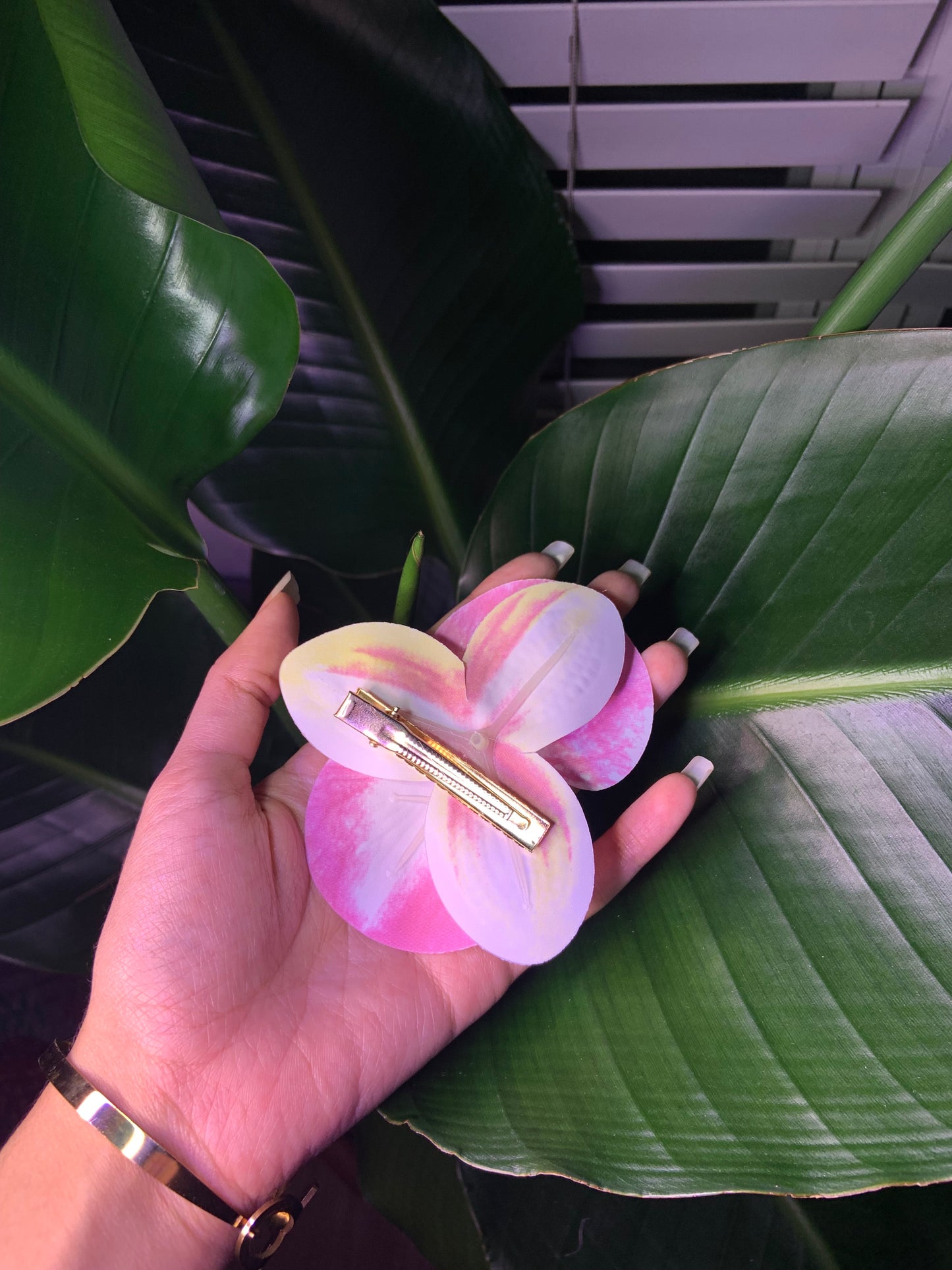 Bold pink flower hair clip