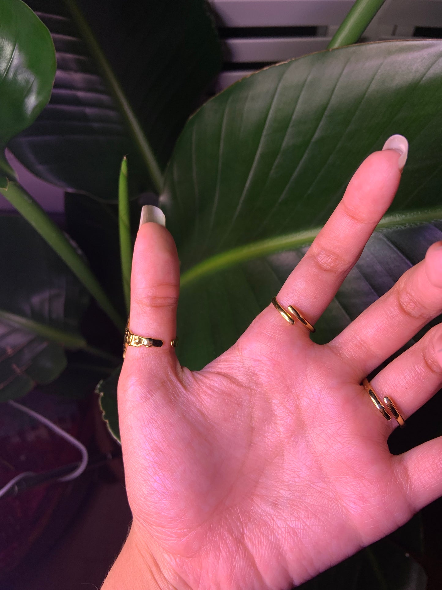 18k Gold plated flower ring encased in resin