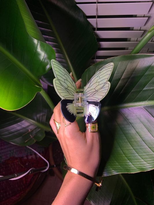 Green butterfly claw clip