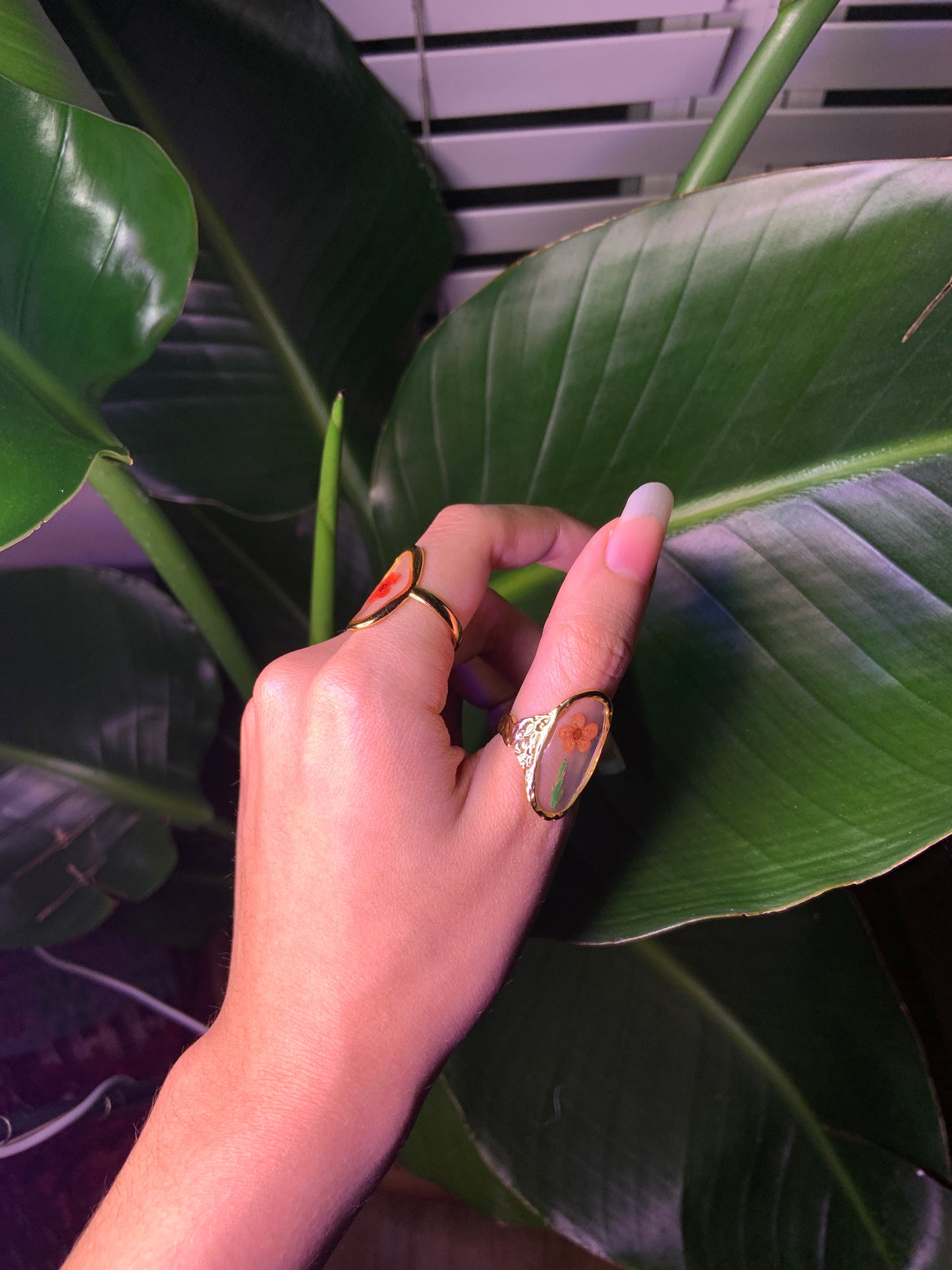 18k Gold plated flower ring encased in resin