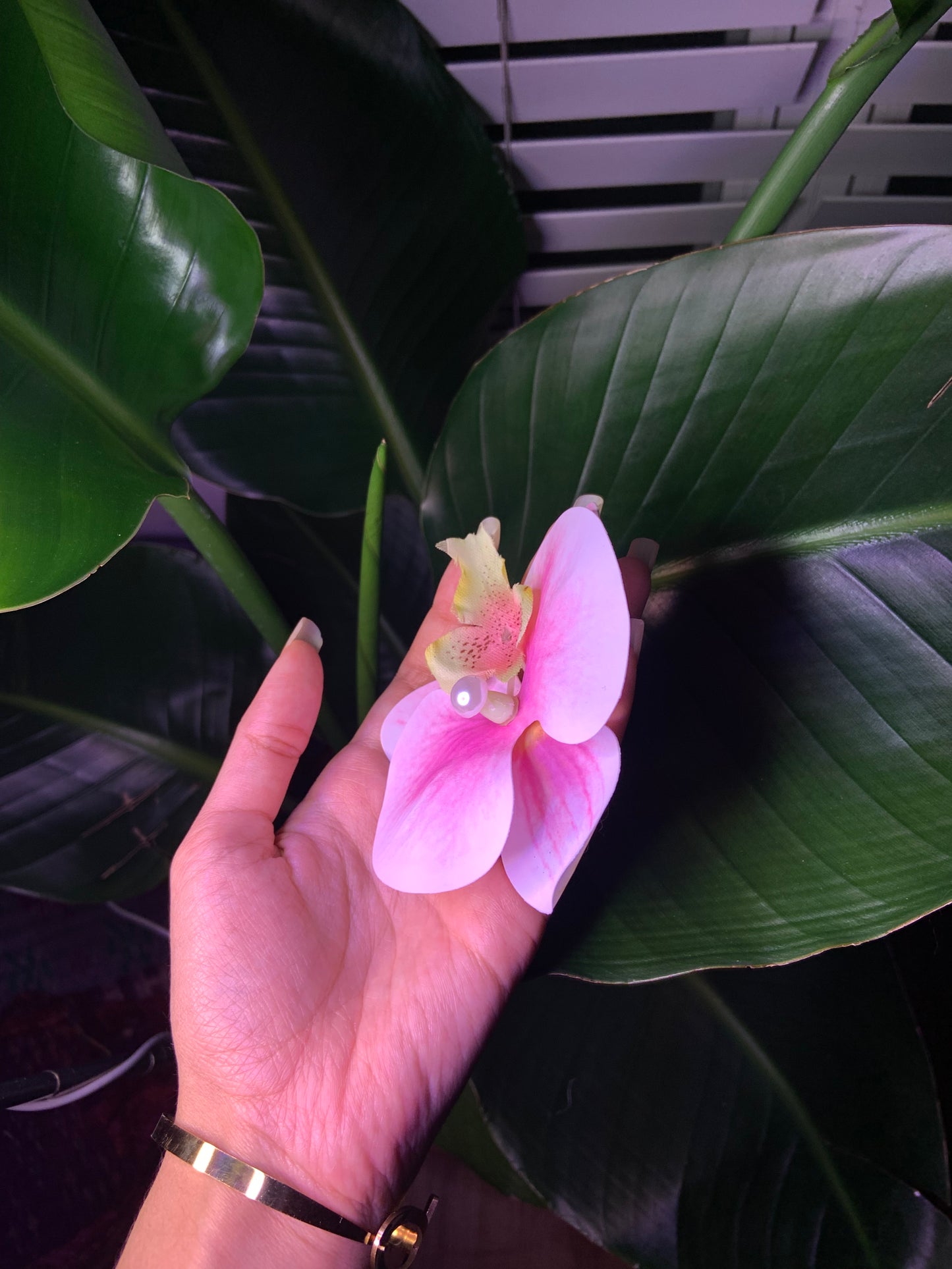 Light pink flower hair clip