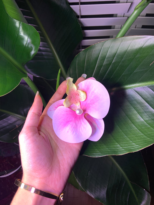 Light pink flower hair clip