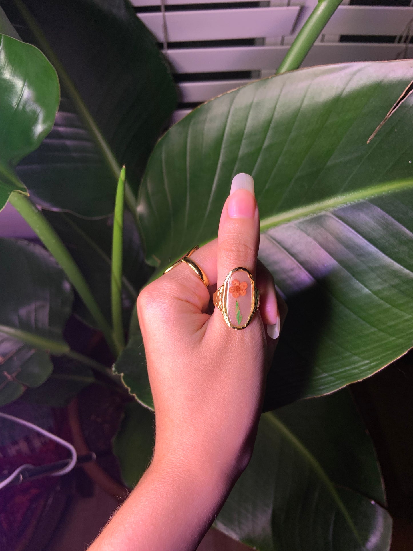18k Gold plated flower ring encased in resin