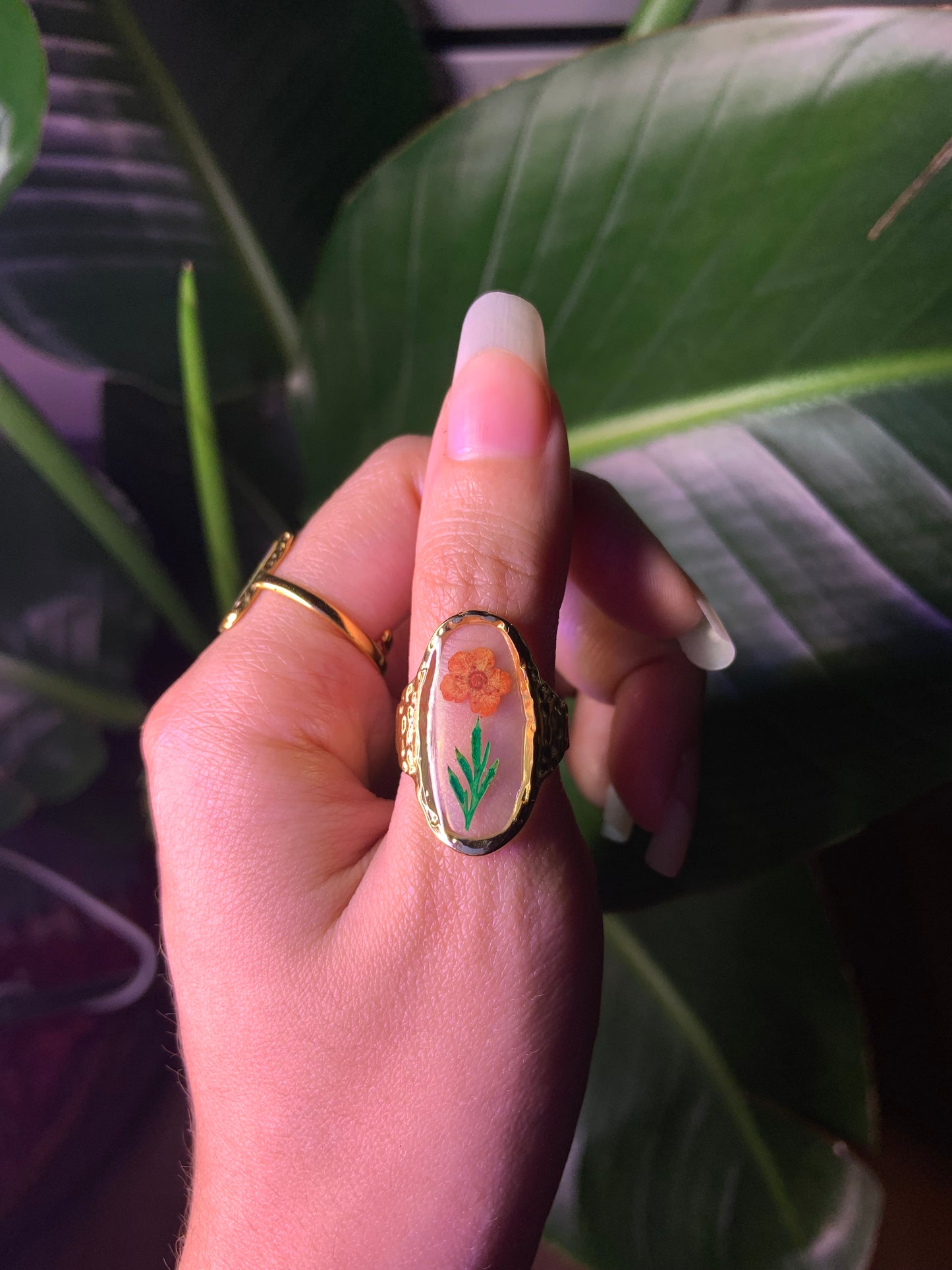 18k Gold plated flower ring encased in resin